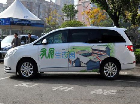 德江户外车贴喷绘如何保持效果?